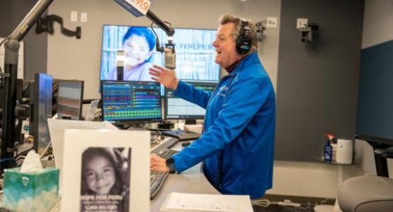 Johnny Stone, afternoon show host at WGTS 91.9, encourages listeners to sponsor children in Peru through Compassion International. Johnny Stone, afternoon show host at WGTS 91.9, encourages listeners to sponsor children in Peru through Compassion International.
