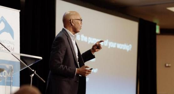 Brian Tagalog photographed Emil Peeler at Columbia Union Conference's Transformational Evangelism Conference.