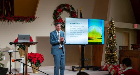 Pastor Samuel Nunez speaks during an evangelistic meeting at the Triadelphia church in Clarksville, Md. Samuel Nunez, Tridelphia church, Churches Band Together for Evangelism, chesapeake conference
