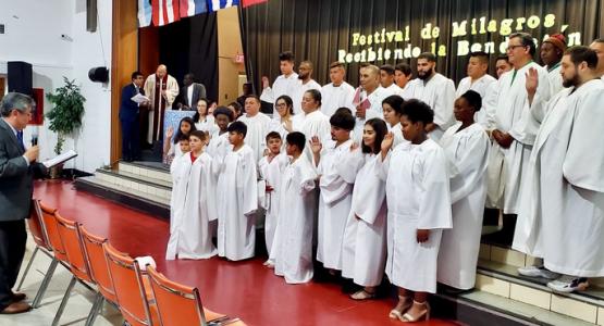 Thirty-five individuals choose to follow Christ at the “Festival of Miracles” event in Cleveland. Ohio Conference, Festival of Miracles, Hispanic Ministries,