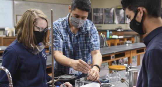 Honors Physics teacher Vernon Hsu instructs seniors Emma Clark and Jason DeWitt. Shenandoah Valley Academy