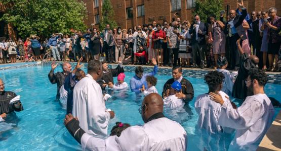 Leaders from the Mountain View and Allegheny West conferences baptize more than 90 people at the evangelistic series. Mountain View Conference, Allegheny West Conference, G. Alexander Bryant, Eddie Reyes