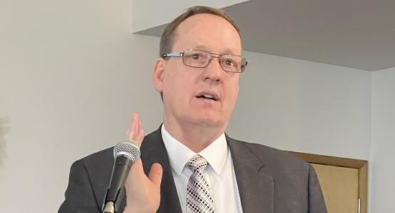 Stewart Lozensky, Church Regeneration director, trains pastors on how to create a one-year evangelism strategy, how to form an evangelism committee and more. Stewart Lozensky, Church Regeneration