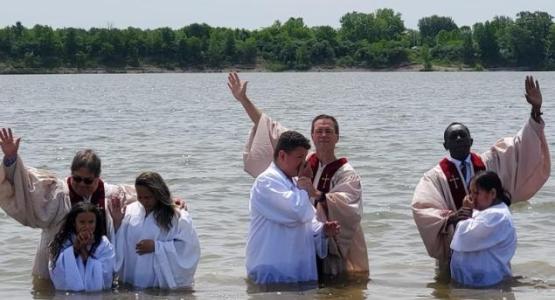Ohio Conference of Seventh-day Adventists celebrates mass baptisms in May 2023. Image by Carolina Simpson. Ohio Conference of Seventh-day Adventists celebrates mass baptisms in May 2023. Image by Carolina Simpson.