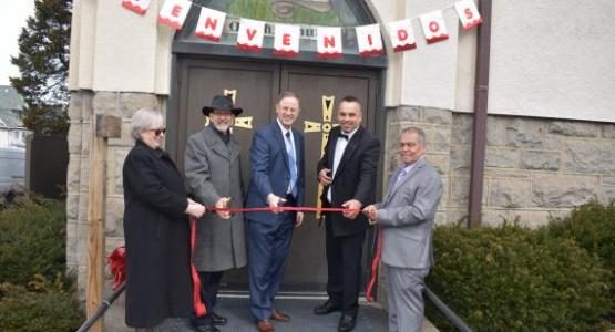 Recently Gary Gibbs, Pennsylvania Conference president, and Will Peterson, vice president for administration, joined Pastor Fernando Rocha and more than 90 people who gathered to celebrate the dedication of the group’s new facility in Scranton.