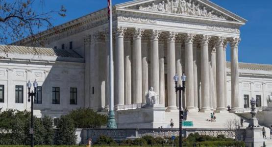 U.S. Supreme Court. Image by Mark Thomas from Pixabay