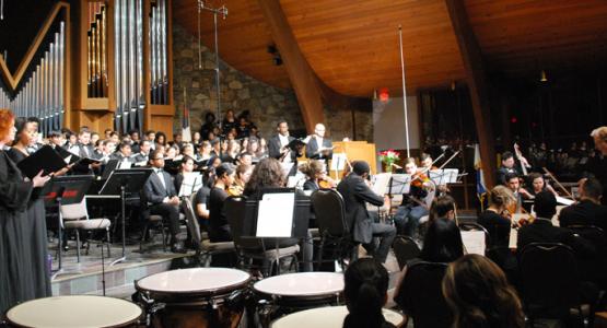 James Bingham directs the Columbia Union Choral Festival at Spencerville Adventist church