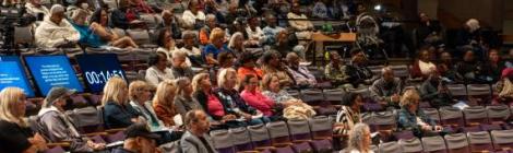 Photo by Melvin Donadelle