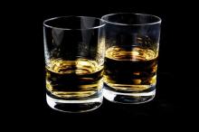 alcohol-428319_1280 Image by Michal Jarmoluk from Pixabay.jpg