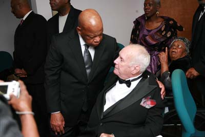 Congressman John Lewis embraces former Klu Klux Klan member Elwin Wilson