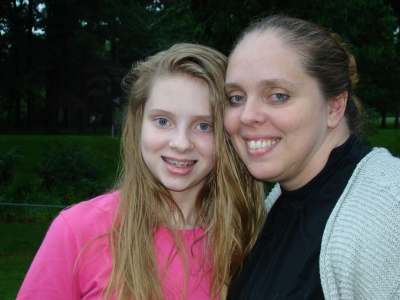 Pennsylvania Conference member Makaela Smith (pictured with her mom, Joline Martin) formed a club at her school to help others.